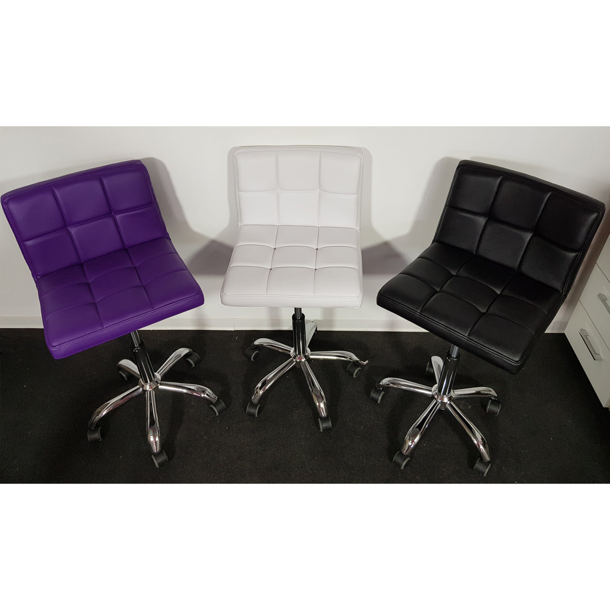 Sgabello sedia bianco viola nero Keopalia Soft KE-199520 regolabile ru