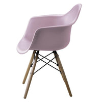 Poltroncina da sala d'attesa dal design elegante ed ergonomico. Rivestimento seduta in rosa, bianco e grigio di alta qualità e base con struttura di legno.  CARATTERISTICHE: Dimensioni: 65.5x64x83 cm Dimensioni base: 65.5x64x45.5 cm Colori: Bianco (IDMHOMECH002WH), Rosa (IDMHOMECH002PI) e Grigio (IDMHOMECH002GREY).