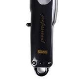CARATTERISTICHE: Tempo ricaica: 180 min. Durata: 180 min. Cordless: Si. Materiali: ABS. Colore: Nero e bordeaux . Lama: inox regolabile tramite leva. Rialzi: Si, 4. Utilizzabile con e senza filo: Si Display: No.