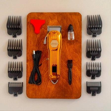Questa tosatrice può essere utilizzata anche per la barba anche se più indicato per rasare la testa.  	CARATTERISTICHE:      Tempo ricaica: 3 ore.     Durata: 3 ore.     Materiali: Alluminio anodizzato.     Colore: Oro.     Lama inox: Si.     Altezza di taglio: 0.5-1.0 mm fino a 19 mm con rialzi.     Rialzi: SI, 8 (1.5-3-4.5-6-10-13-16-19mm)