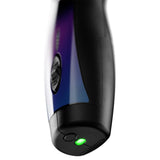 Il nuovo tosatore Andis Pulse ZR II si distingue per la sua autonomia notevolmente più lunga, che arriva fino a 3 ore.

Ti forniamo una seconda batteria che si ricarica in 2 ore, così potrai tosare i cani 24 ore su 24, sempre che tu riesca a mantenere lo stesso livello di energia.

Grazie alle cinque diverse impostazioni di velocità, questo tosatore senza fili per animali domestici scivola su tutti i tipi di pelo ed è perfetto per cani e gatti sensibili al rumore.

Grazie ai cinque diversi livelli di potenz