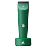Vi presentiamo l'acclamato Andis Vida CTA-1, il TRIMMER perfetto per rifinire il look in occasione delle esposizioni e per la tosatura parziale, ma che può certamente essere utilizzato anche per la tosatura completa su mantelli ben curati.

Grazie al suo profilo sottile, il TRIMMER si adatta perfettamente alla mano, facilitando il controllo anche con animali irrequieti.&nbsp;

Gli stili moderni richiedono tosatori leggeri e all'avanguardia, e il tosatore ibrido Andis USB-C è la soluzione ottimale in questo 