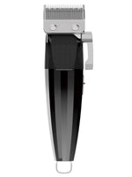     taglio regolabile da 0,5 a 3,5mm     leva avanzata con funzione di bloccaggio     sistema di raffreddamento che mantiene la testina fredda per un uso prolungato     durata della batteria di ben 4 ore     versatilità di taglio a 2 velocità (6000 e 7200 giri al minuto)     motore rotativo ultra silenzioso     batteria agli ioni di litio     tecnologia brevettata Smart-Clip.     Colore: Nero e Gold.