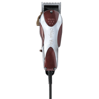 Il tagliacapelli per avvicinarsi al mondo della sfumatura con testina Fade per tagli netti e precisi. Motore elettromagnetico V5000, 6000 giri/min.  8 rialzi in plastica: 1,5 - 3 - 4,5 - 6 - 10 - 13 - 19 - 25 mm e testina 0,5 - 1,2 mm, con leva di regolazione. Le lame possono essere affilate, (volendo anche presso il nostro centro di affilatura), oppure acquistate nuove. Questa tosatrice può essere utilizzata anche per la barba anche se più indicato per rasare la testa.